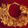 Vergina Archeological Museum - Crown of gold oak leaves and acorns 001 